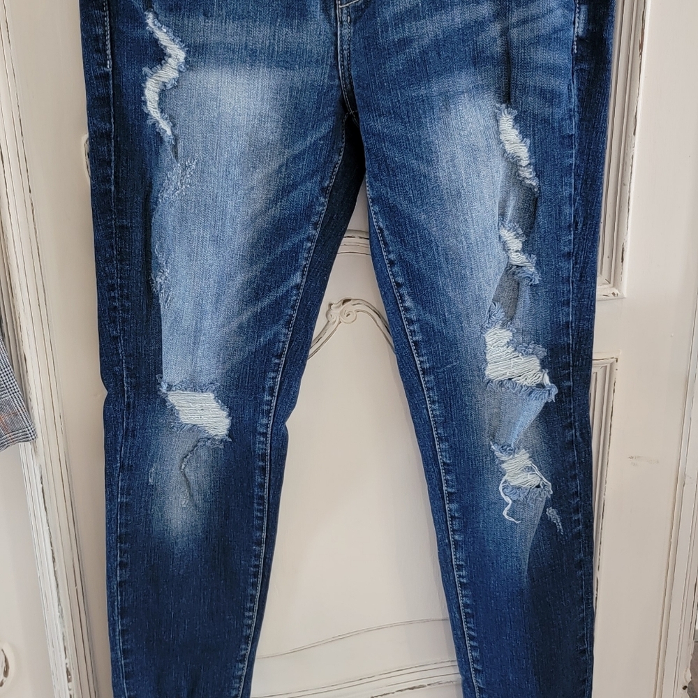 KanCan Distressed Skinny Jeans in Blue Wash
